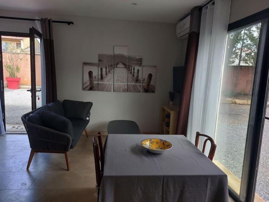 AureilleLocation Independante Au Coeur Des Alpilles Pour 2 Personnes Avec Jacuzzi别墅 外观 照片